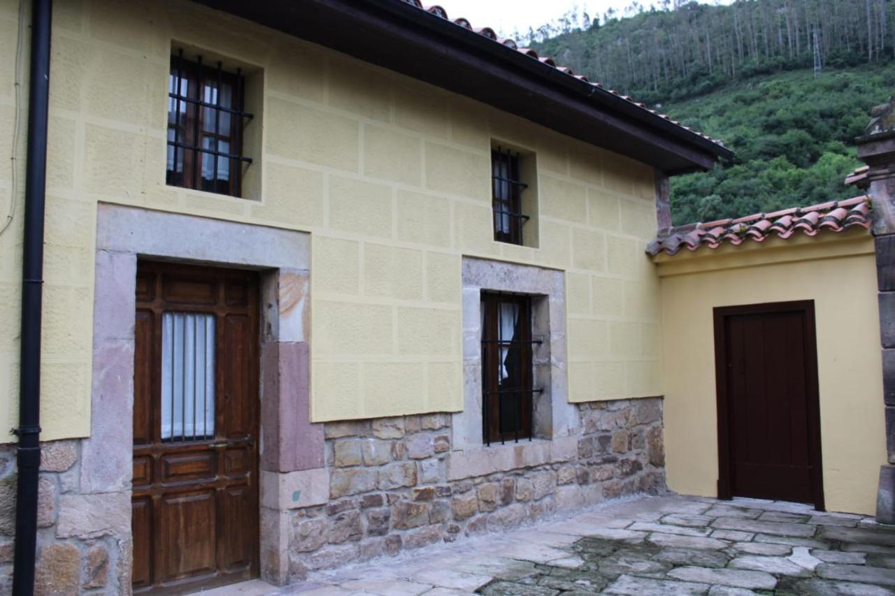 “La Casa Del Guarda” Villa Treceño Buitenkant foto