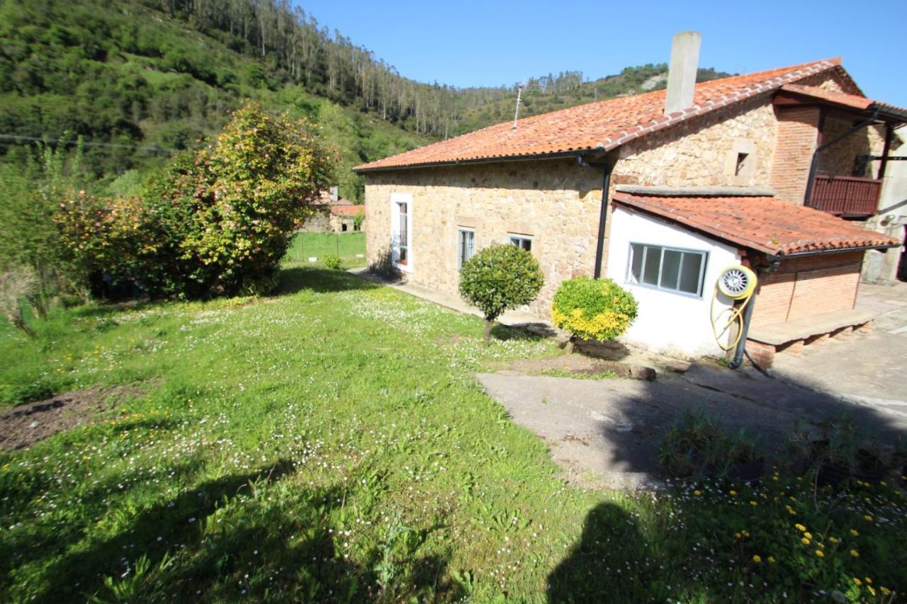 “La Casa Del Guarda” Villa Treceño Buitenkant foto